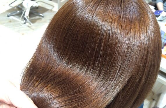 髪のダメージをヘアケアとカットで解決 | 千葉市で髪質･骨格に合わせてご提案する美容室ならAr.