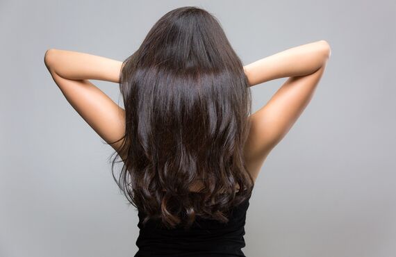 扱いにくいロングヘアやパーマヘアもまとまる仕上がり | 千葉市で髪質･骨格に合わせてご提案する美容室ならAr.